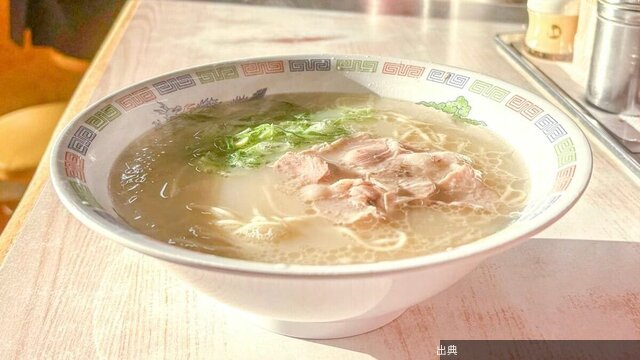 [朗報]49年間変わらないラーメン290円！