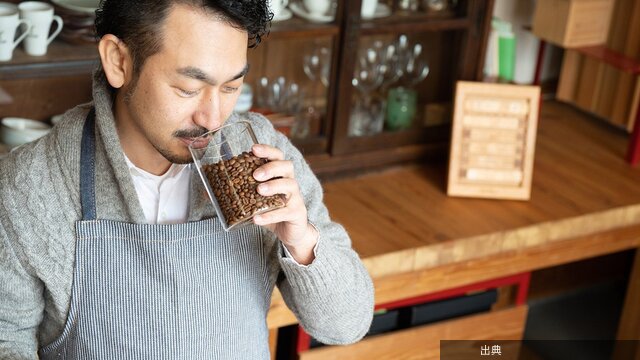 [衝撃] 円安でカフェのコーヒー価格が2倍に？