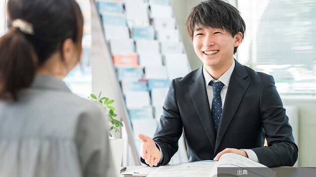 [話題] なぜ保険相談店はショッピングモールに？