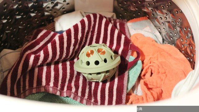 [朗報] 半永久的洗濯ボールで黄ばみとニオイがスッキリ！