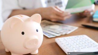 [話題]年を重ねて後悔する「もったいない貯金」・ワースト1 - 人生は気づかぬうちにすぎるから。「自分第一」で生き...←これ