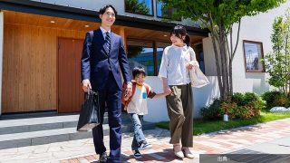 [緋急]普通の会社員が気づけば資産1億円超え！「いつの間にか富裕層」が日本で急増しているワケ - ＤＯＬ特別レ...になる模様